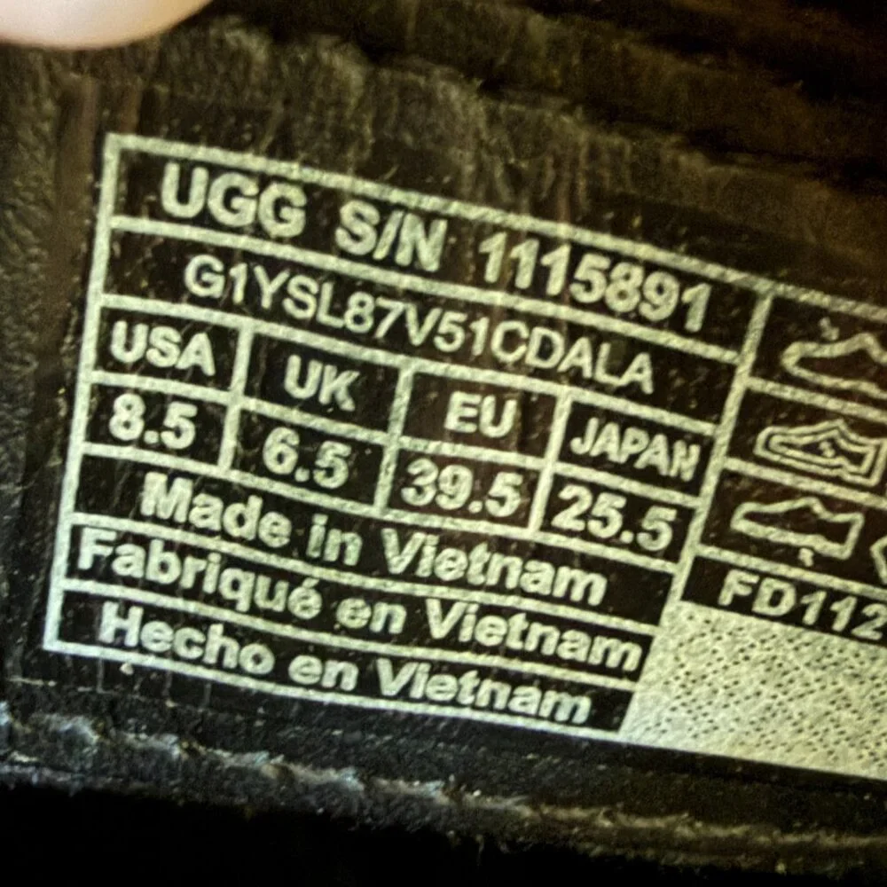 UGG Women's Black Chelsea Boots - Picture 8 of 16